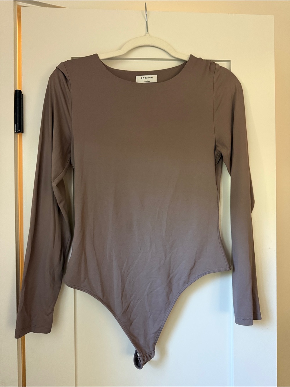 Aritzia Babaton Long-Sleeve Scoop Neck Bodysuit - Taupe Brown